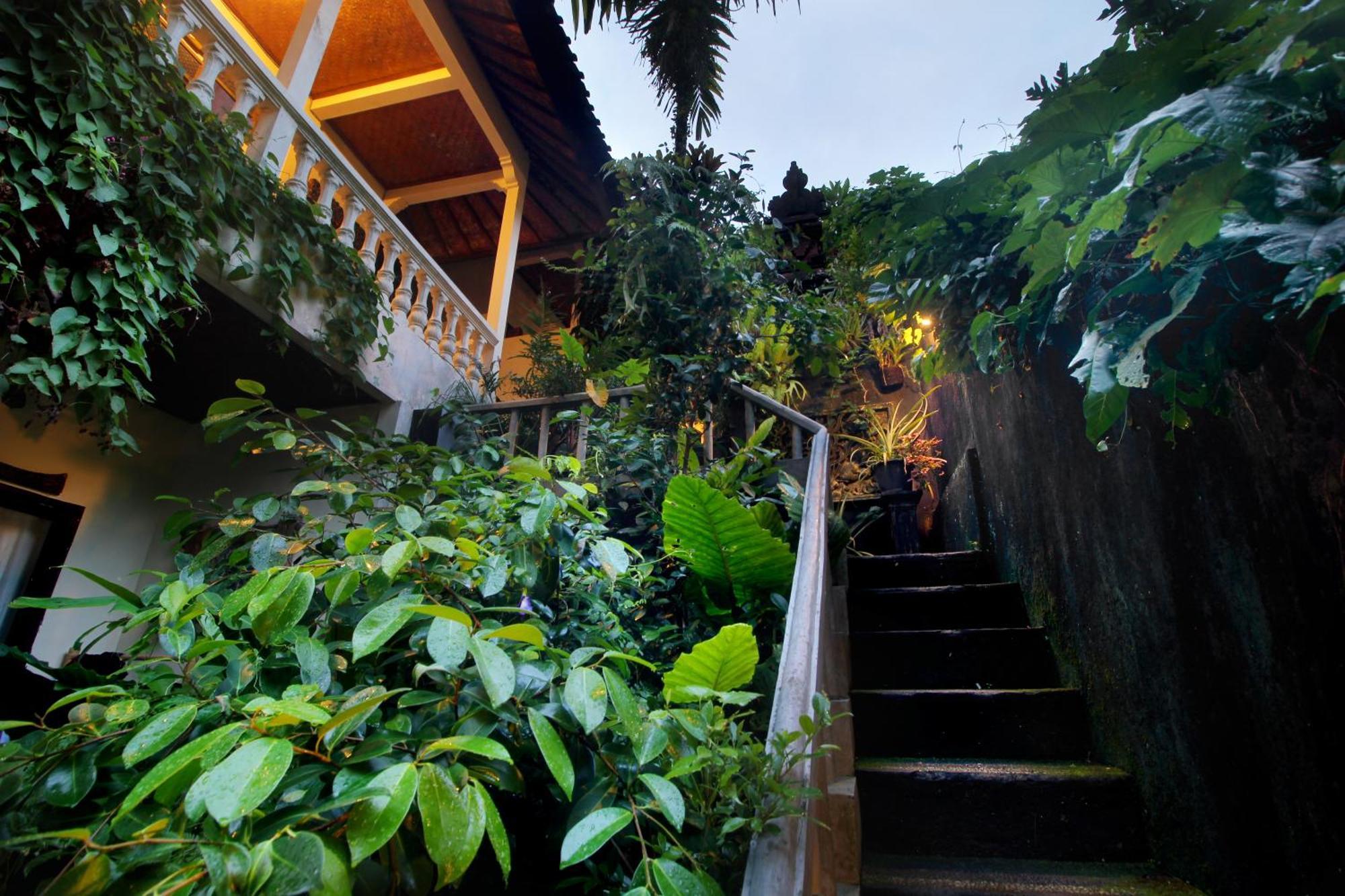 Sari Gong Guest House, A Trishula Collection Ubud Exterior foto